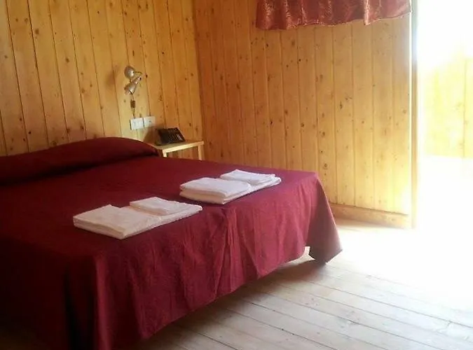 Villaggio Baffa Alojamento de Acomodação e Pequeno-almoço Cotronei